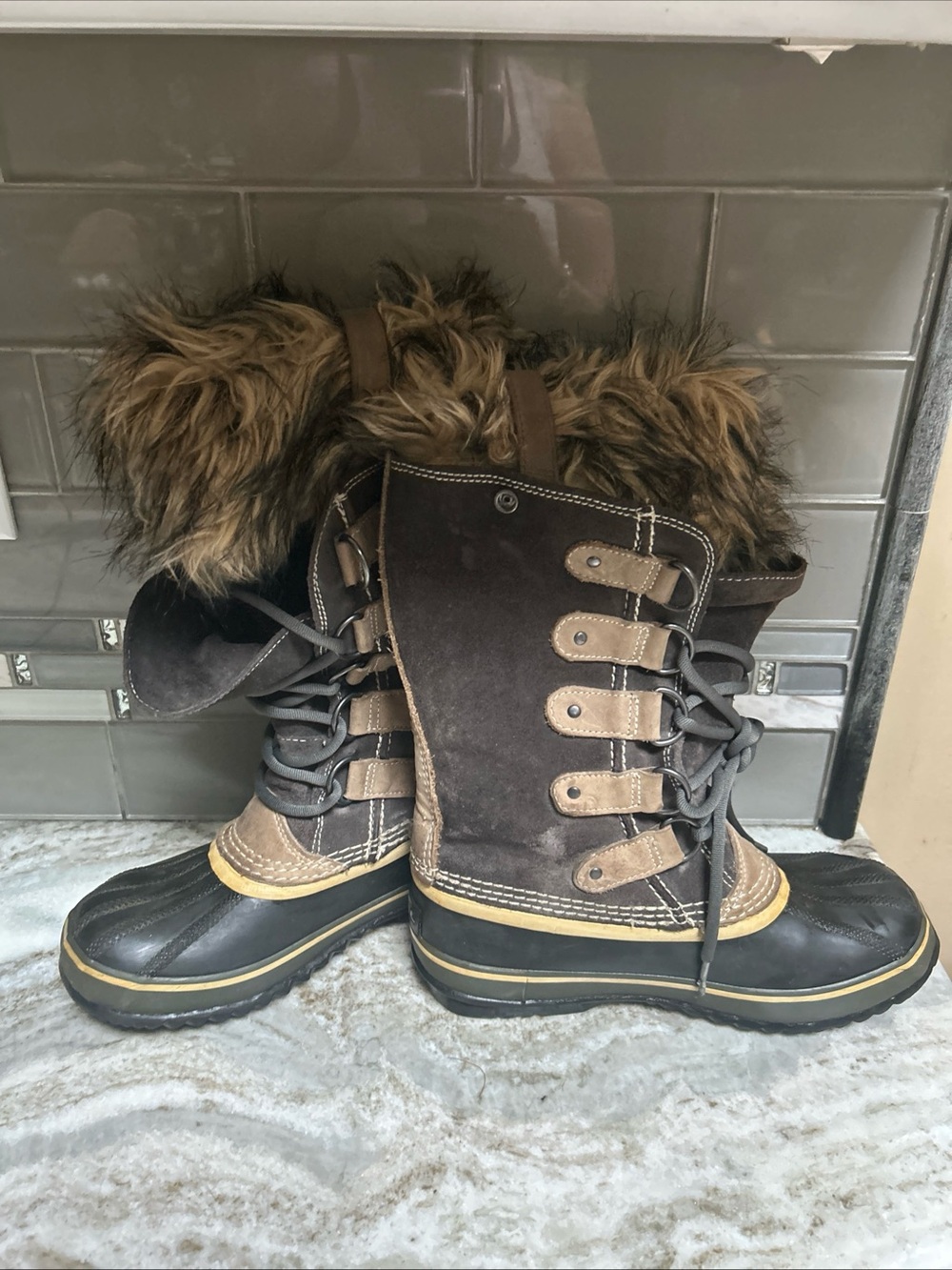 SOREL Joan of Arctic Women Sz 7 Waterproof Insulated Winter Boots Faux Fur line